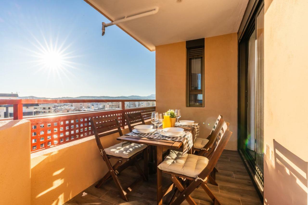 Sur Suites Palmeras 2 Фуeнхирола Екстериор снимка